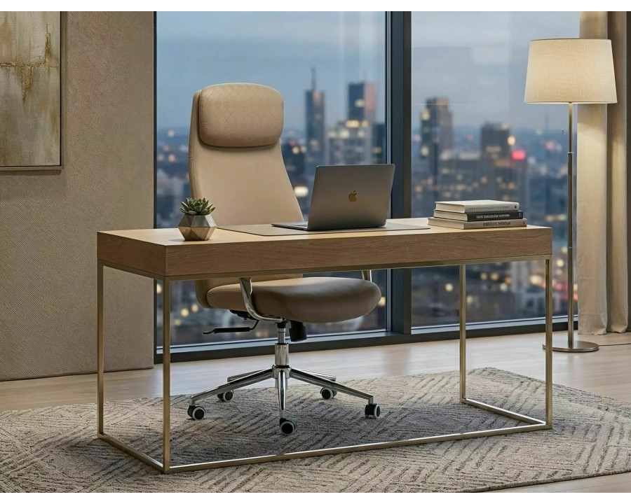 Крісло офісне комп'ютерне поворотне Q-05 Бежева екошкіра / Хром каркас