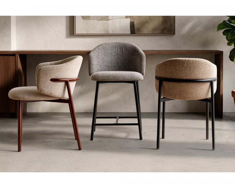 Стілець кухонний обідній м'який Osaka Бежева тканина / Чорний каркас